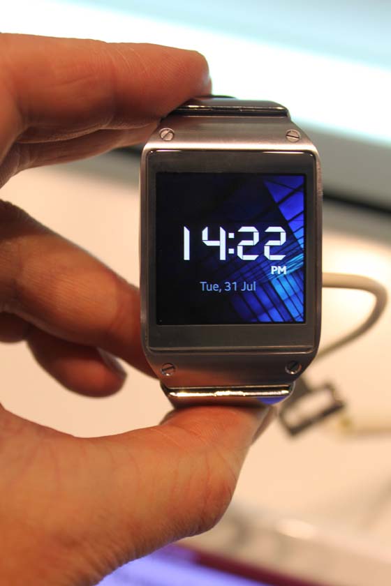 Samsung Galaxy Gear (SM-V700)