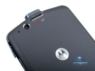 Фотографии Motorola E8